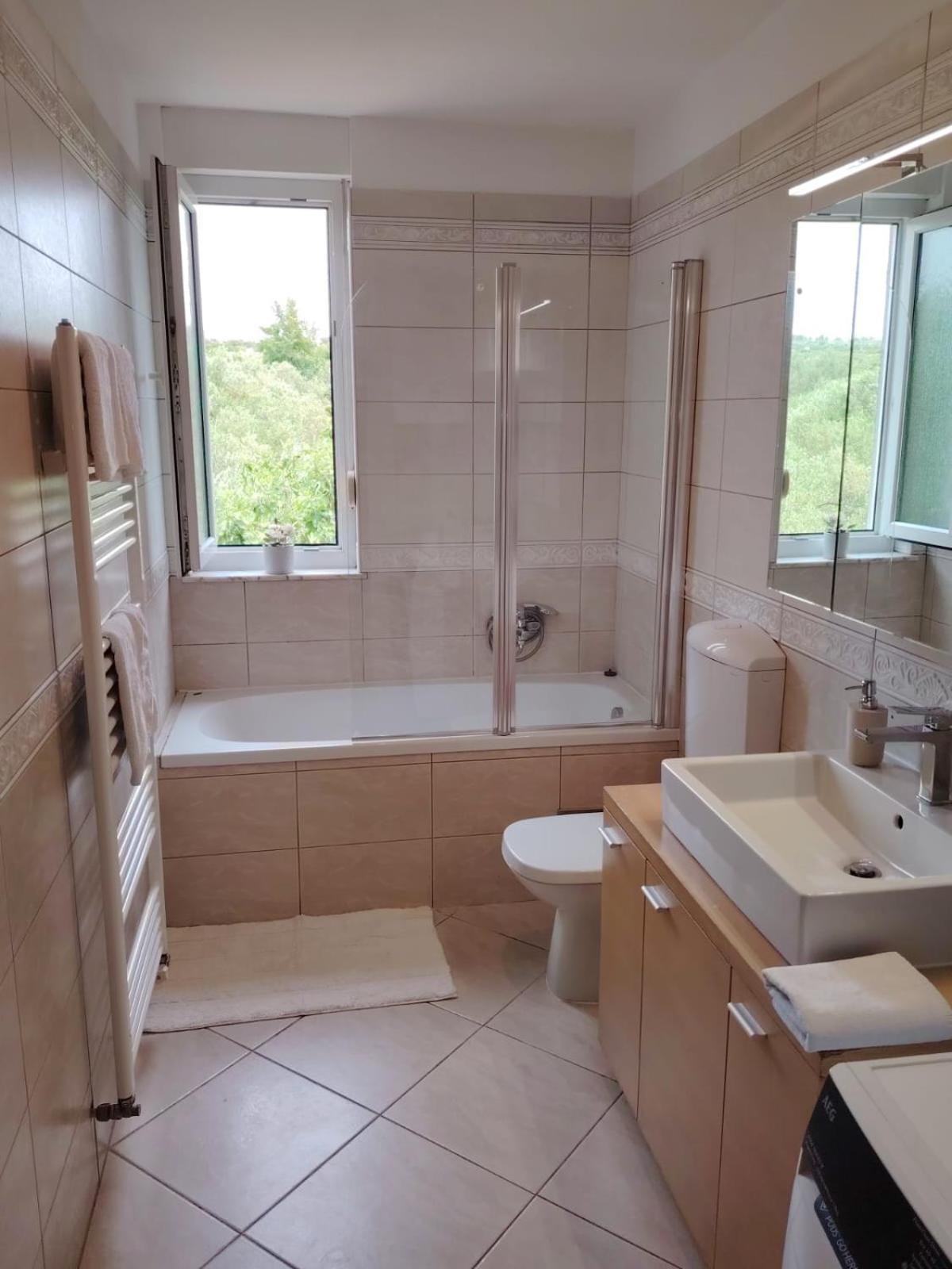 Luxury Beach Apartment Biograd Na Moru Buitenkant foto