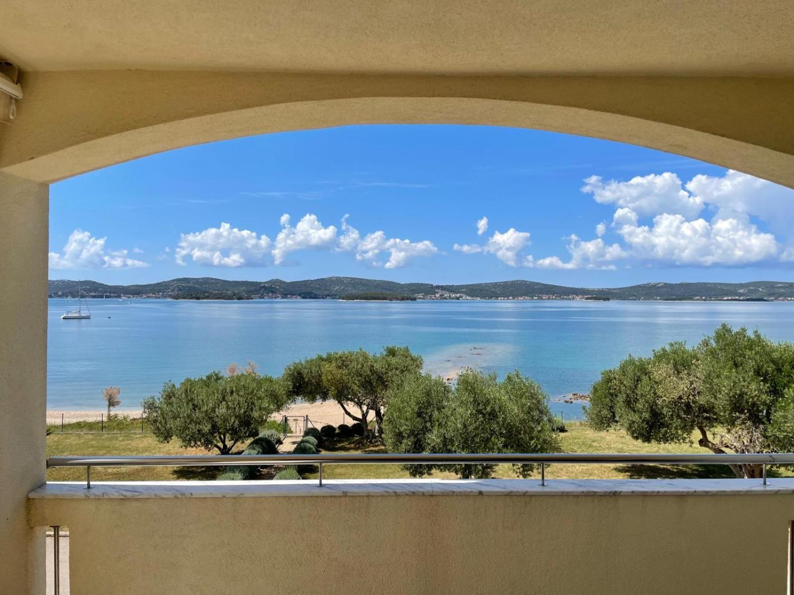 Luxury Beach Apartment Biograd Na Moru Buitenkant foto