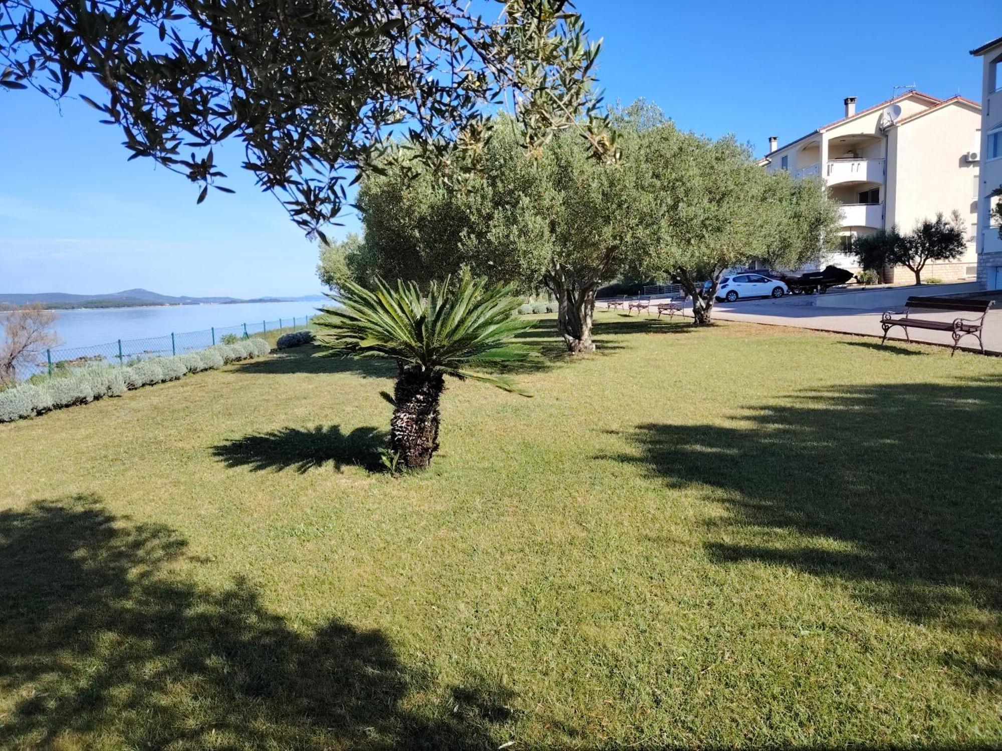 Luxury Beach Apartment Biograd Na Moru Buitenkant foto