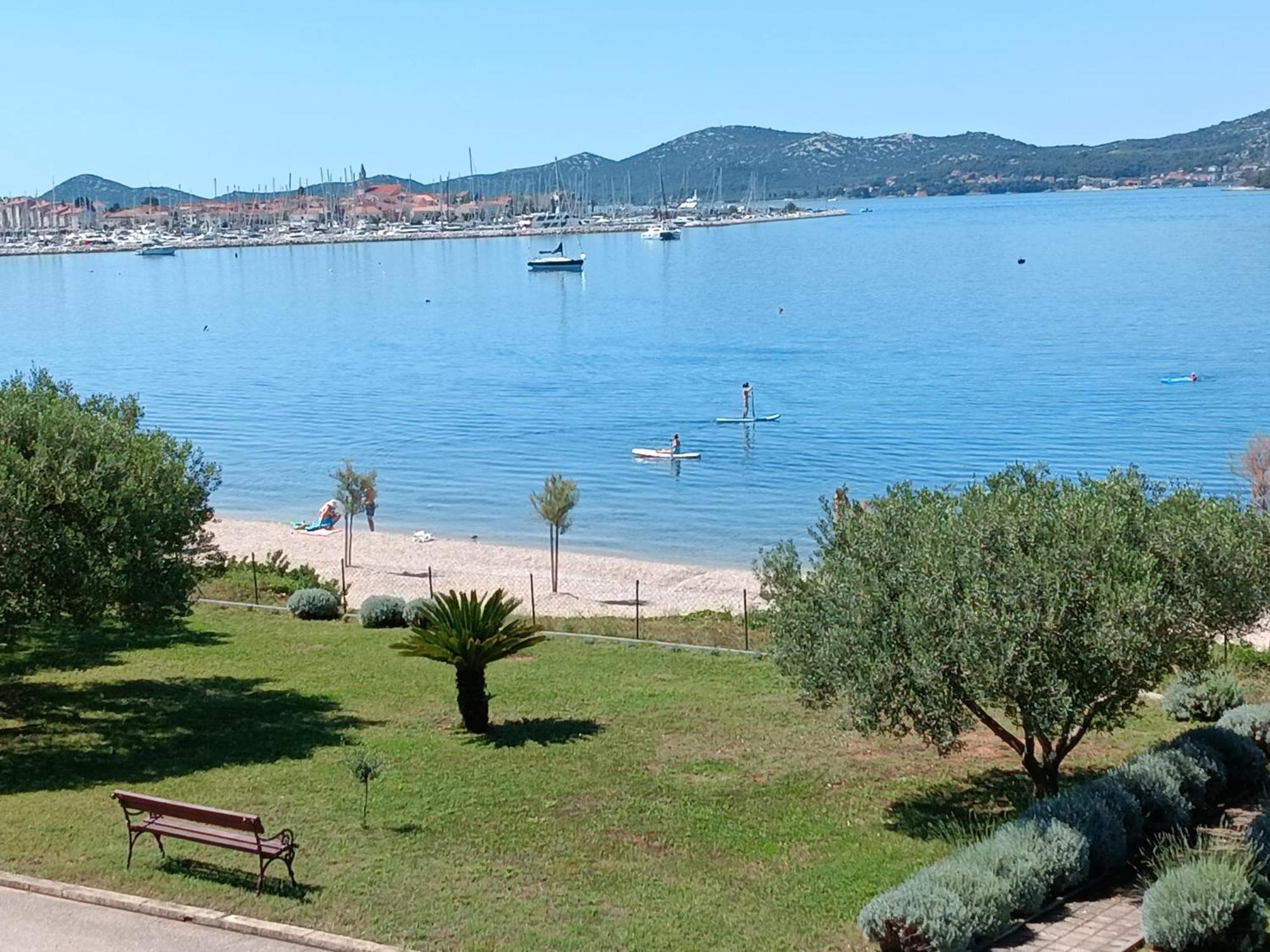 Luxury Beach Apartment Biograd Na Moru Buitenkant foto